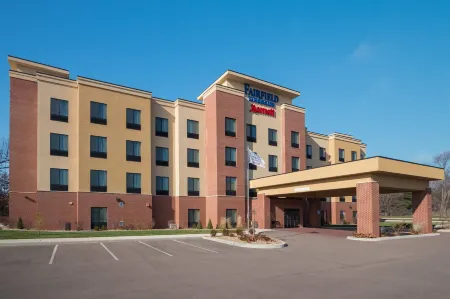 Fairfield Inn & Suites Elkhart Отели в г. Онтва Тауншип