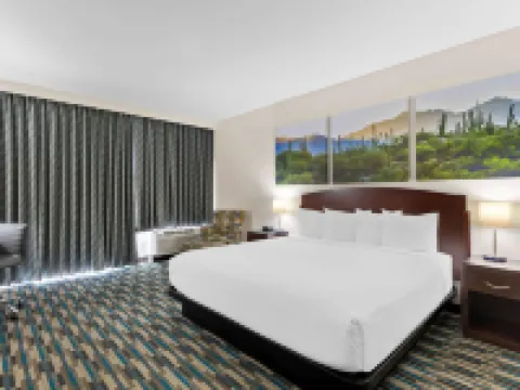 温德姆戴斯酒店及套房-邁措沃鳳凰城附近 梅薩酒店