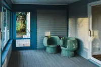 House for a crowd...with a dock 다마리스코타 호텔