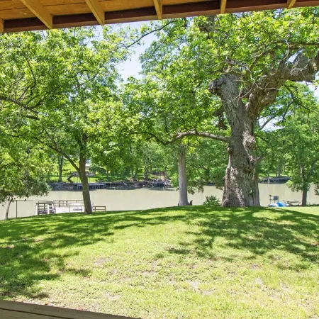 Romantic Cabin for Two! 12 miles to Schlitterbahn/New Braunfels, Gruene Texas.