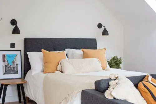 Stylish studio apartment in Frome 12’ Longleat