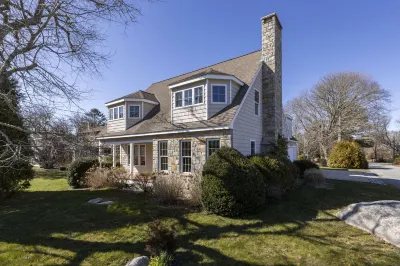 10 minute walk to beautiful Central Beach Quonochontaug Hotels near Frosty Drew Observatory & Sky Theater