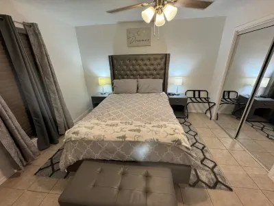 Private Duplex #3 - Houston/Pasadena - New Listing Hotels near William P. Hobby Airport