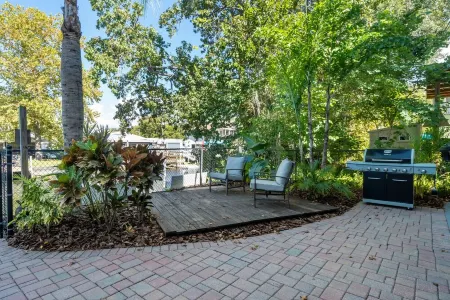 Newly Listed, Sleeps 12, On River W. Kayaks included, Boat Dock , Gulf Access