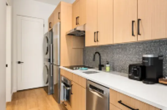 Great Value! Comfy Classy Casita! Kitchen & W/D