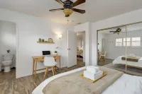 Cozy Scandi Boho Getaway with Massage Chair and BBQ 루이스 로비두 네이쳐 센터 주변 호텔