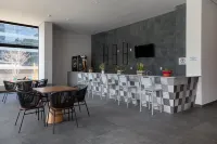 巴西伊塔雅伊希爾頓花園酒店 - 酒吧