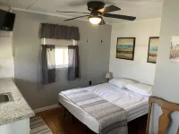 Cozy Little Cottage on chincoteague island va. Hôtels à proximité de : Brame's Body and Soul Massage