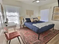 Remodeled home with firepit! 1 mile to Randolph AFB & 3 parks! - WiFi