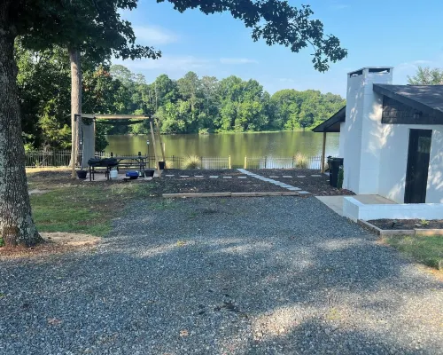 Cozy lake front house with dock on Lake Tillery Hotels in Stanly County