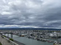 Beautiful Homer Spit Vacation Rental Overlooking Harbor
