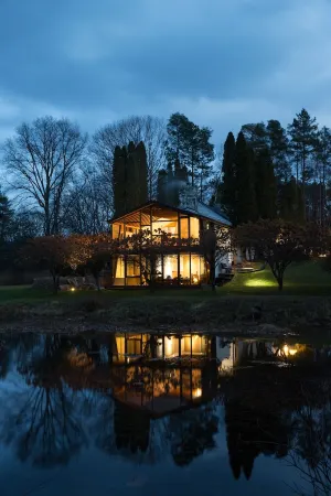 Woodstock historic artist estate - The Pond House