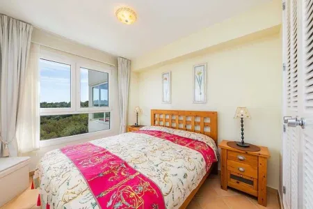 On the Beach Plus Pool! Breathtaking View!