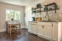 Stylish, modern loft with historic charm