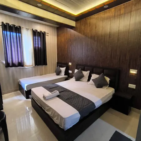 Hotel Goyal Palace