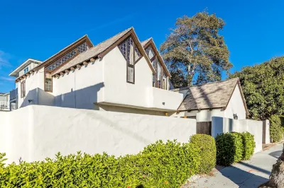 Remodeled Cottage - Minutes to Beach, Park, Shops!