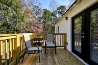 Charming Country Cottage Retreat -  Walking distance to Downtown Hotels in Paulding County