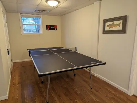 Lakefront ~ Boat ~ Kayaks ~ Fire Pit ~ Private Dock Отели в г. Гамлог