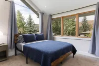 Prime Location Townhouse in EagleVail, perfect for Ski and Summer vacations