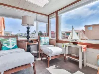 Famous Captain's Bungalow โรงแรมในอ็อกซ์นาร์ด