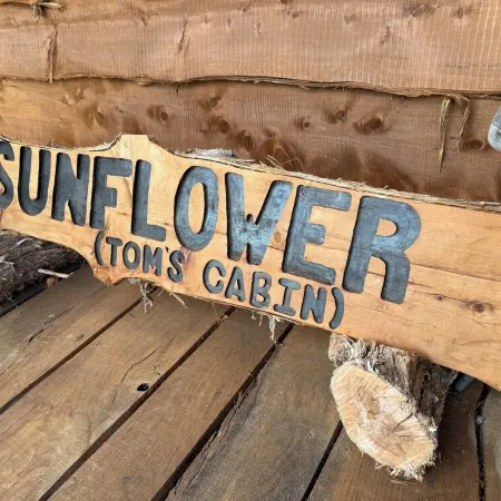 Sunflower Cabin - Peaceful Stay w/ Fire Pits & Kayaks