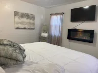 Adorable 4 Bedroom Getaway Hotels in Greybull