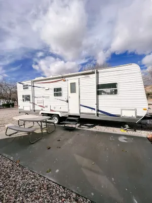 Cozy Renovated RV near Zion and St. George