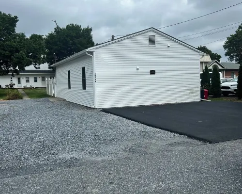 Sleeps 8! Foosball+Arcade, Private Courtyard, Parking, Washer+Dryer. Great Home! Hotels in Linglestown