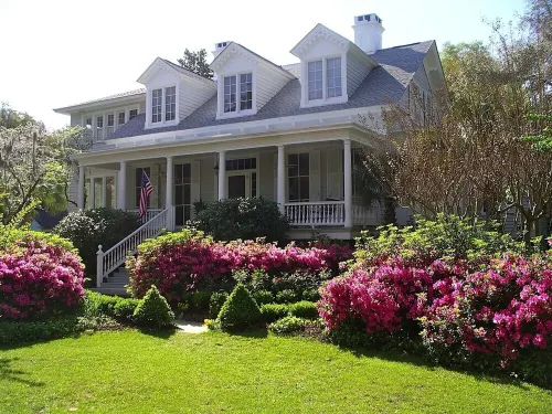 Private Guest Quarters - Cozy 1 BR/1 BA apartment on Historic 2-acre estate - 4-Star