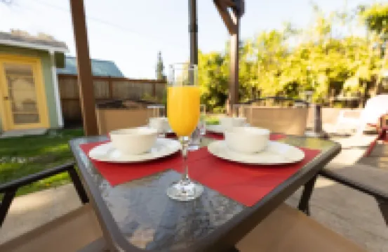 Modern Mid-Century Retreat with Stylish Amenities & Family-Friendly Comfort