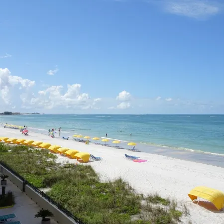 BEACH FRONT CONDO MADEIRA BEACH 2nd FLOOR AWESOME VIEW AND LOCATION