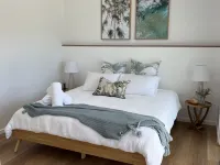 Zala - Whale watching special rates - Ocean side views & vibes Hotels in Anna Bay