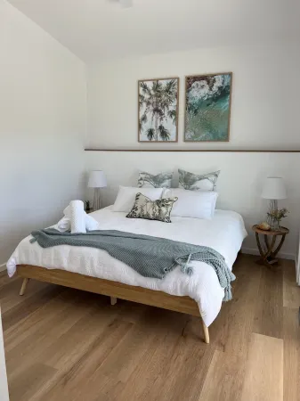 Zala - Whale watching special rates - Ocean side views & vibes Отели рядом с достопримечательностью «Ингения Холидейс Мидл Рок»