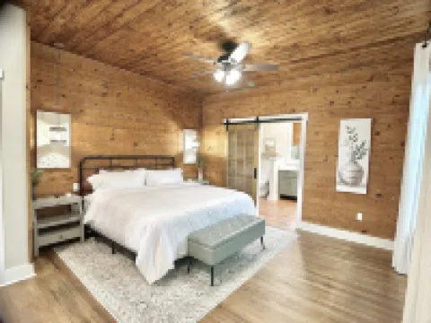 Luxury Home Near Crater of Diamonds 3 King Beds 2 Full BathsSleeps 7 納什維爾酒店