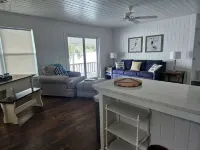 Lakeside Chalet on Beautiful Gantt Lake!