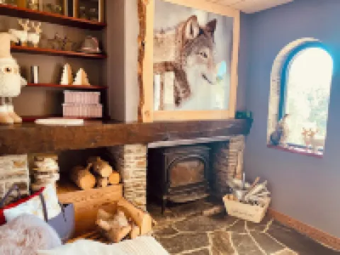 Sublime Bas de Chalet de Standing en Duplex Aux Angles -Space for Billiards and Cinema Hotels in Les Angles