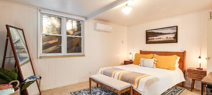 Hilltop Hideaway: Lakefront Cottage in the Smoky Mountains Hotels in Blount County