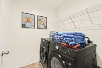 New Townhouse/3BD/2.5BA