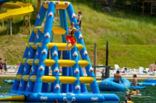 50 mile views into NR Gorge, recently renovated,  6000 sq ft