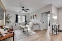 Old Town Keller 5bed 3 bath home Hotels in Keller