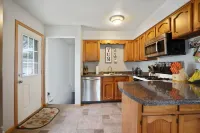 Family Getaway 2BR/2BA with Sauna - Air Hockey - Bar