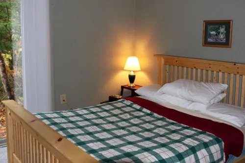 Lake Vermilion Getaway Property Great Location, Space, Beach 聖路易斯縣住宿飯店