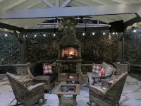 Private Mountain Retreat- Hiking, Fishing, Golf, Sapphire, Cashiers, Highlands - 자쿠지