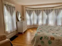 Close to beach, dining and downtown Hotels in Harwich Port