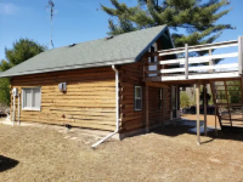 Whitetail Cabin