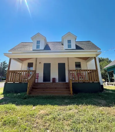 Novak Farmhouse - located 3 blocks from the Shiner Brewery