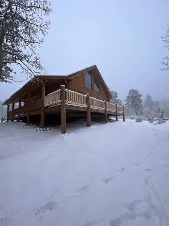 Red Feather Lakes Cozy Log Cabin