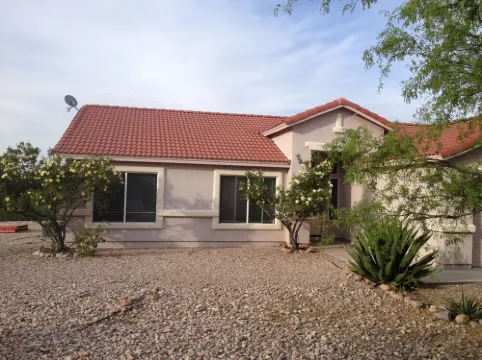 Birdwatchers Paradise on 1.5 ac  Golfing hiking & More