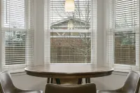 Charming 3bed/2 bath near Gathering Place, Riverparks and Downtown