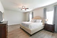 4 Bedroom Home with Neighborhood Playground!